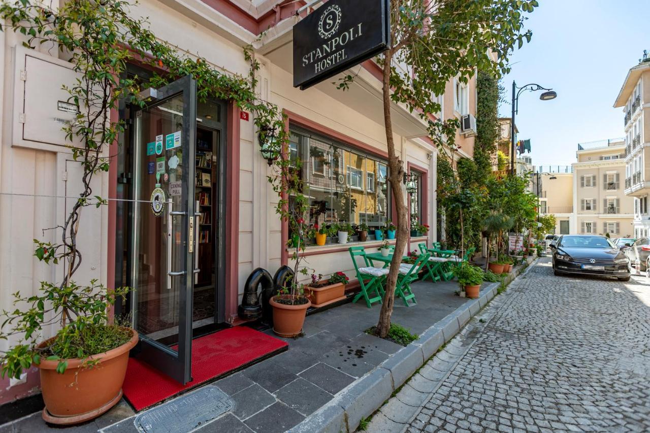 Stanpoli Hostel Istanbul Exterior photo